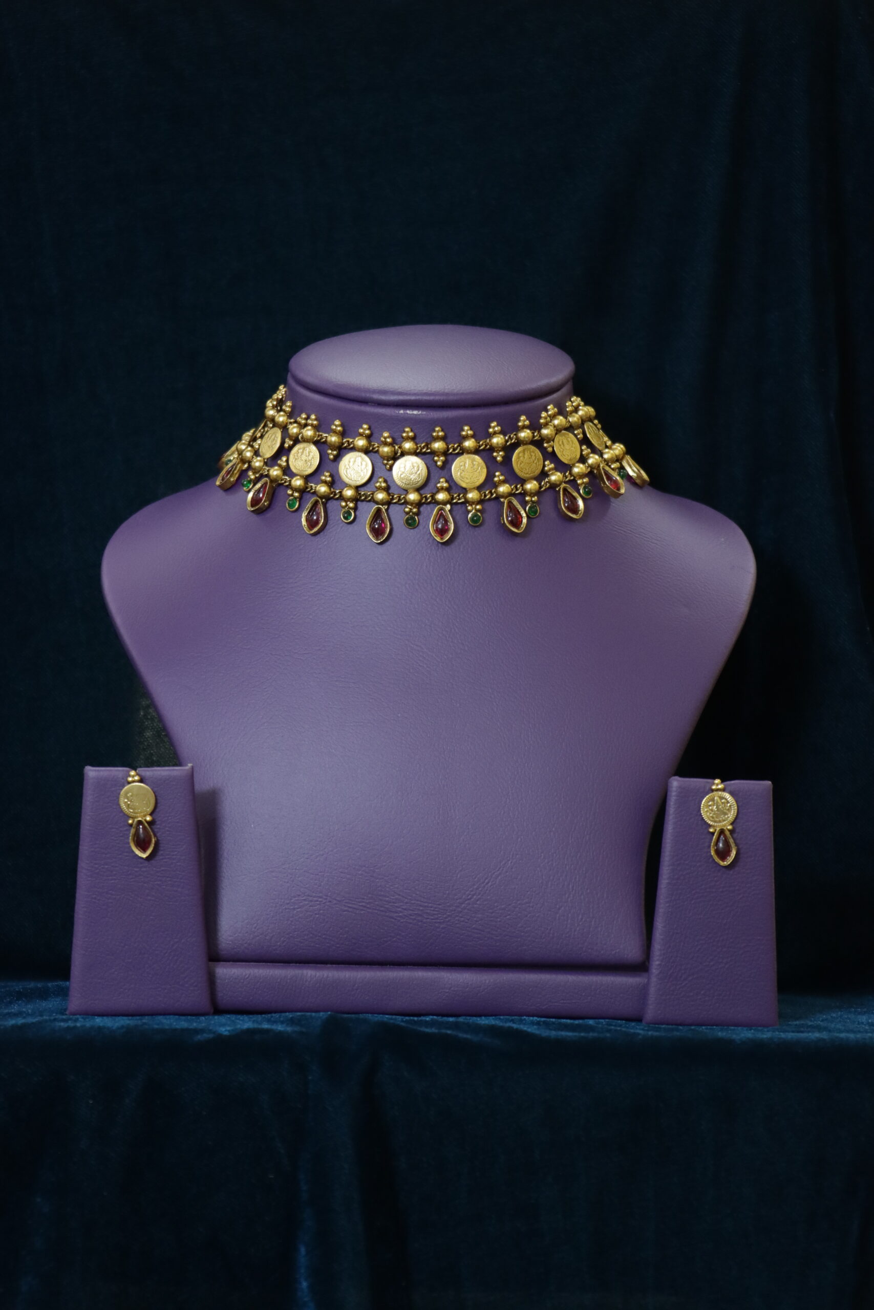 Kasi Traditional Necklace With Stone